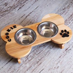 porta ciotole per cani in legno personalizzato con nome etsy italia